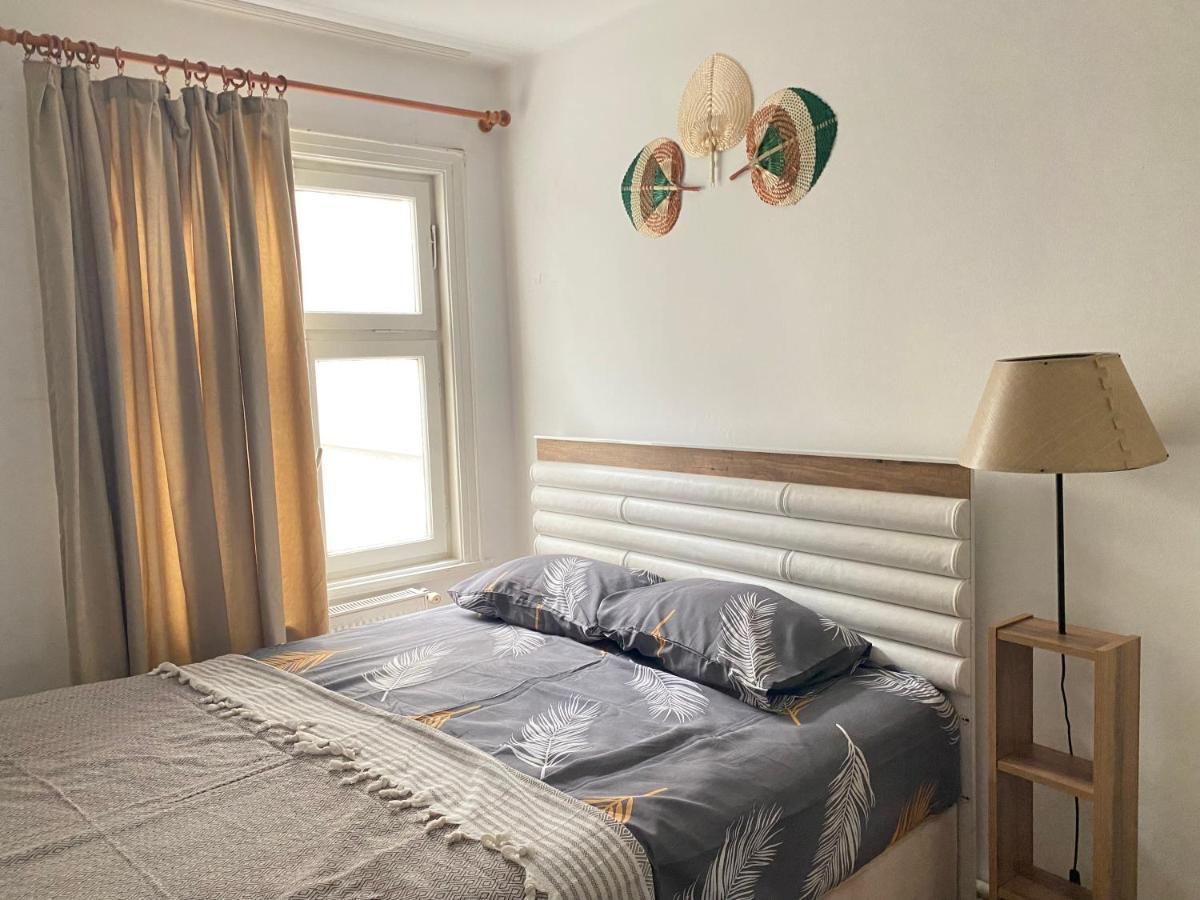 Apartment Stylish 2 Bedrooms 1 Lounge Flat In Kadikoey Istanbul