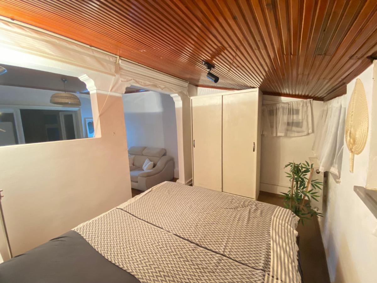 Stylish 2 Bedrooms 1 Lounge Flat In Kadikoey