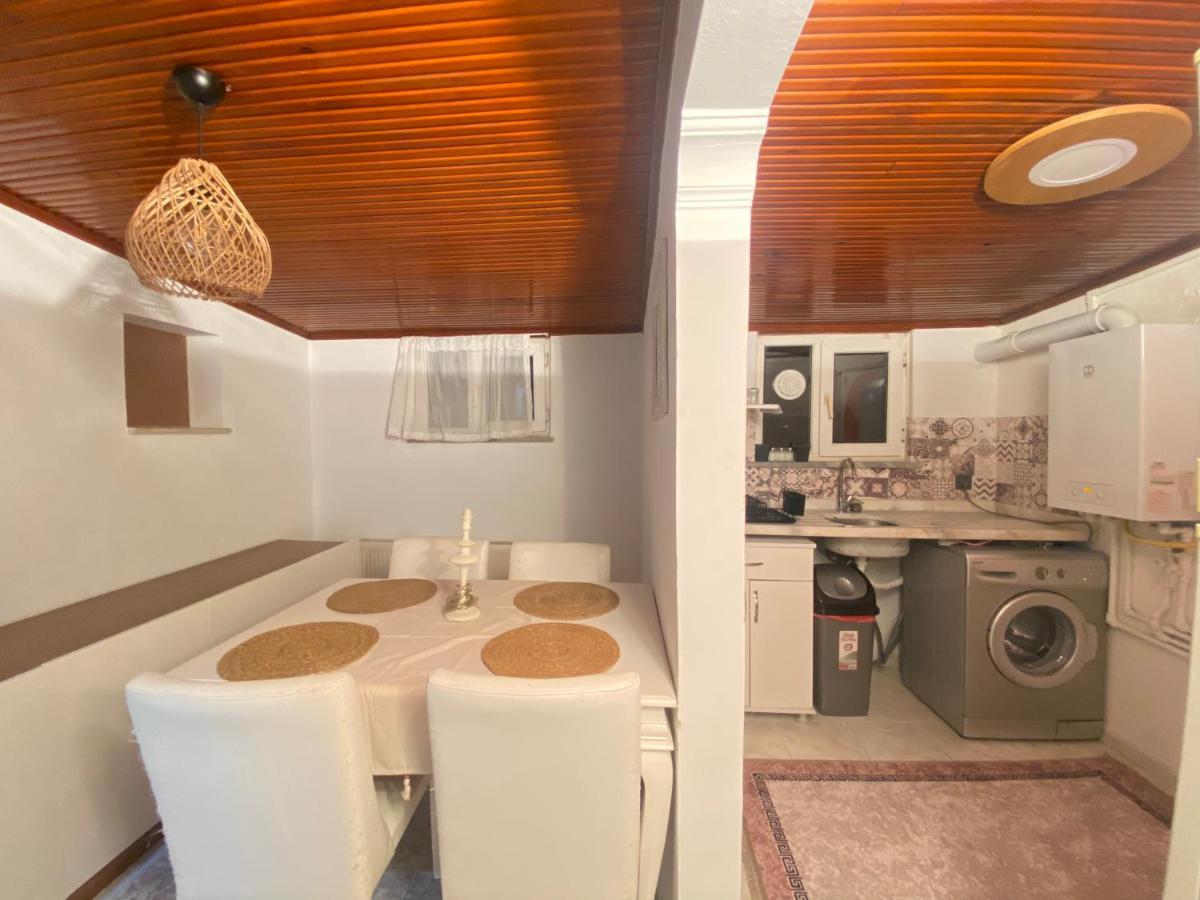Stylish 2 Bedrooms 1 Lounge Flat In Kadikoey * Istanbul