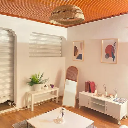 Stylish 2 Bedrooms 1 Lounge Flat In Kadikoey Istanbul Exterior photo