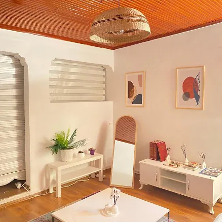 Stylish 2 Bedrooms 1 Lounge Flat In Kadikoey Istanbul Exterior photo