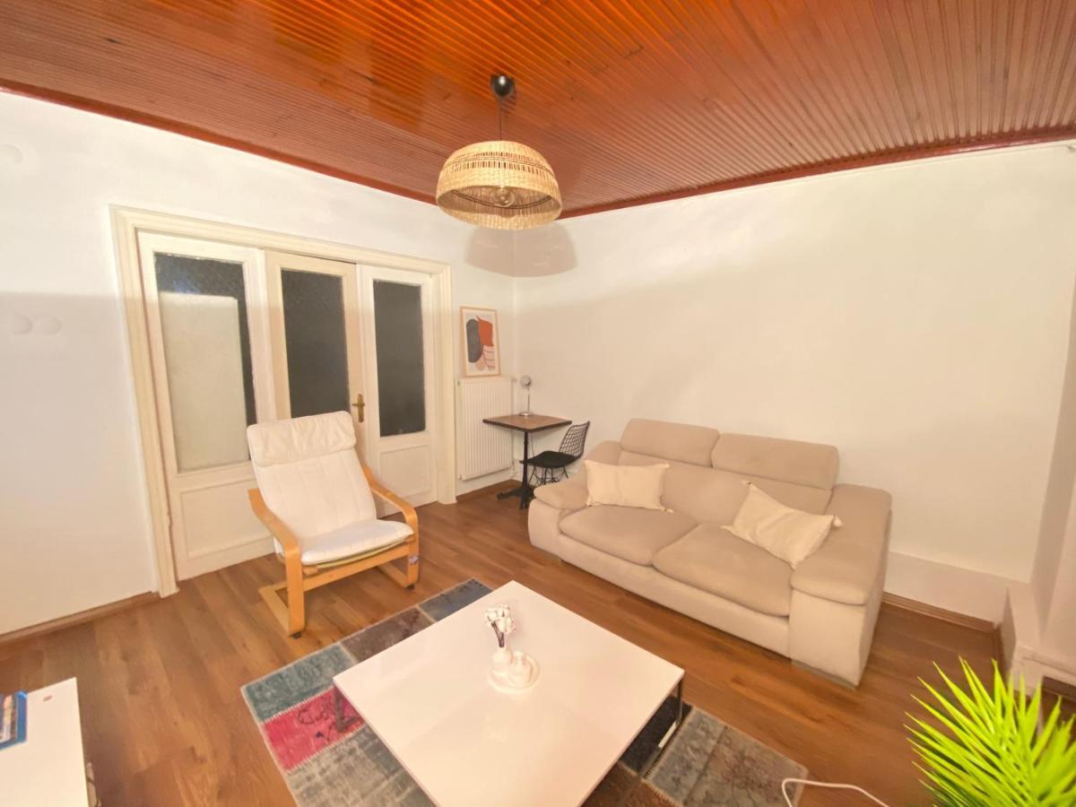 Stylish 2 Bedrooms 1 Lounge Flat In Kadikoey Apartment